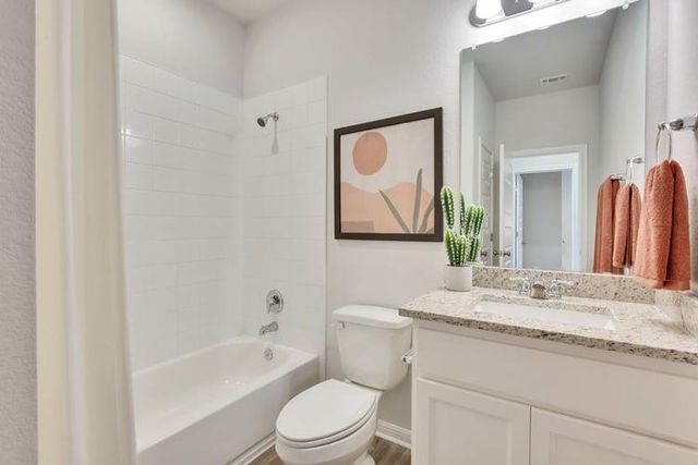 13200 Swift Wind DR, Buda, TX 78610
