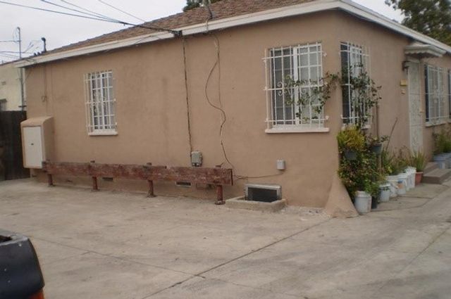 7823 S Normandie, Los Angeles, CA 90044