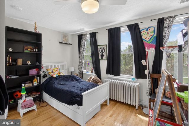 553 24TH ST NE, Washington, DC 20002