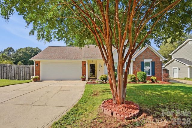 7601 Gillman Court, Charlotte, NC 28269