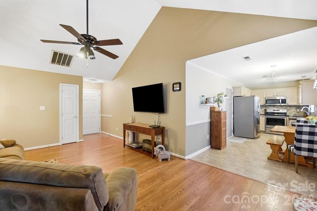 7601 Gillman Court, Charlotte, NC 28269