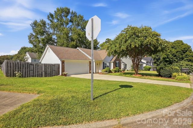 7601 Gillman Court, Charlotte, NC 28269