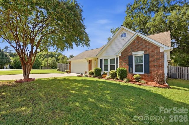 7601 Gillman Court, Charlotte, NC 28269