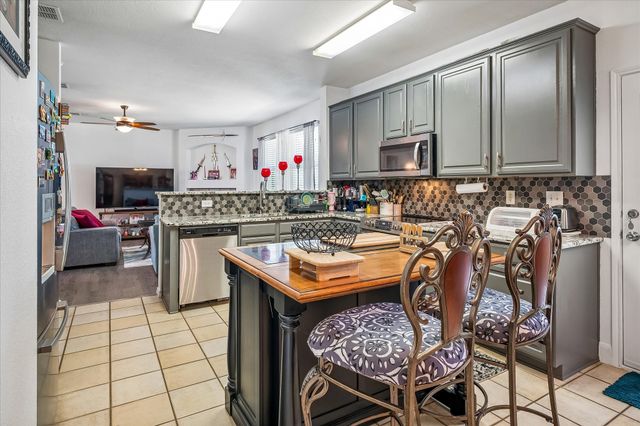 1141 Timberlake Lane, Lewisville, TX 75067