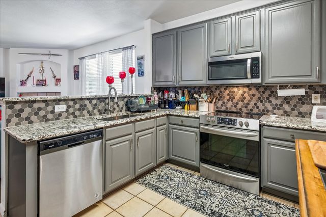 1141 Timberlake Lane, Lewisville, TX 75067