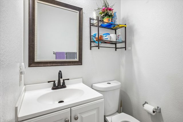 1141 Timberlake Lane, Lewisville, TX 75067