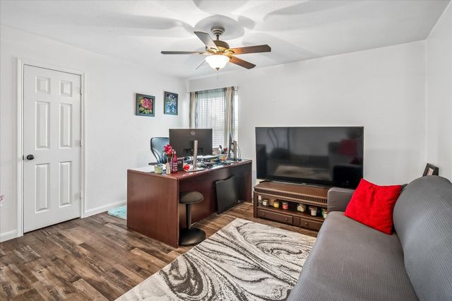 1141 Timberlake Lane, Lewisville, TX 75067