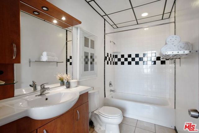 108 W 2nd Street 514, Los Angeles, CA 90012