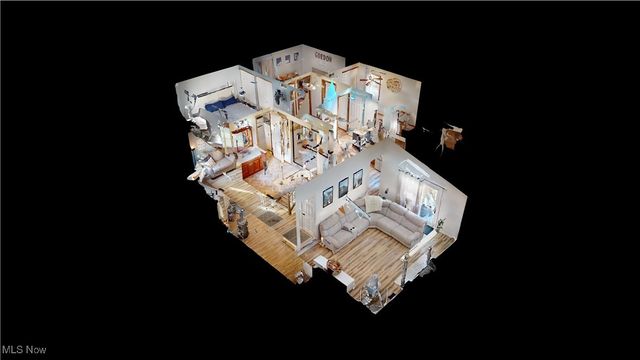 7795 Campton Circle NW, North Canton, OH 44720