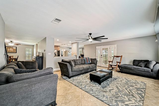 104 N Sumac LN, Georgetown, TX 78633