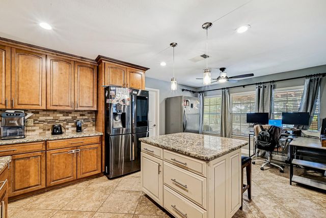 104 N Sumac LN, Georgetown, TX 78633