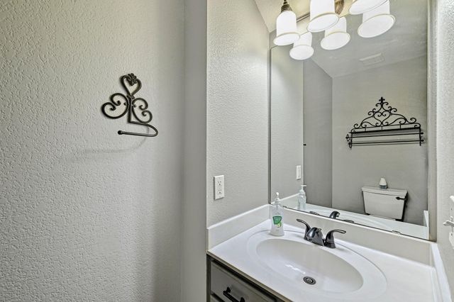 104 N Sumac LN, Georgetown, TX 78633
