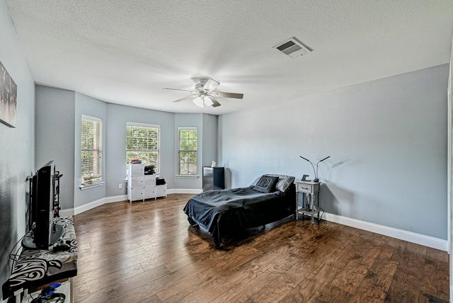 104 N Sumac LN, Georgetown, TX 78633