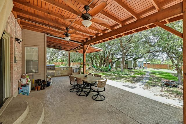 104 N Sumac LN, Georgetown, TX 78633