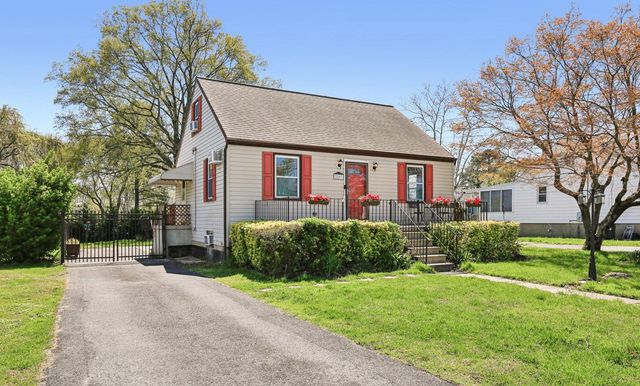 2203 MIDDLEBOROUGH RD, Essex, MD 21221