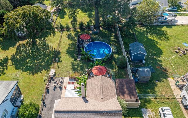 2203 MIDDLEBOROUGH RD, Essex, MD 21221