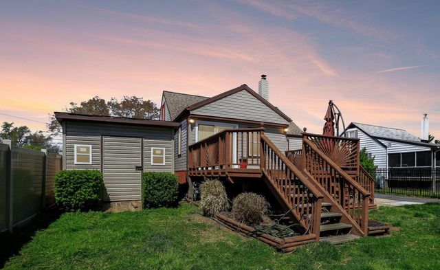 2203 MIDDLEBOROUGH RD, Essex, MD 21221