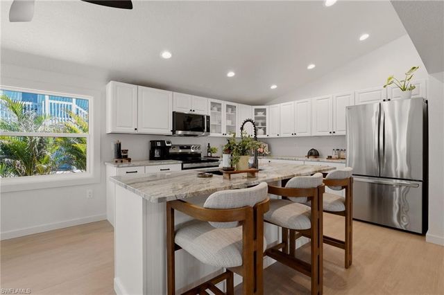 120 Stanford DR, Englewood, FL 34223
