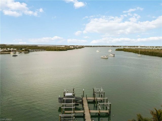 120 Stanford DR, Englewood, FL 34223
