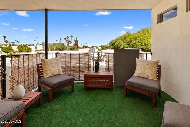 8633 E MONTEROSA Avenue, Scottsdale, AZ 85251