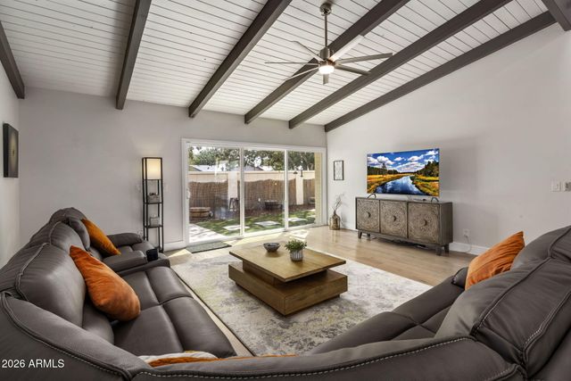 8633 E MONTEROSA Avenue, Scottsdale, AZ 85251