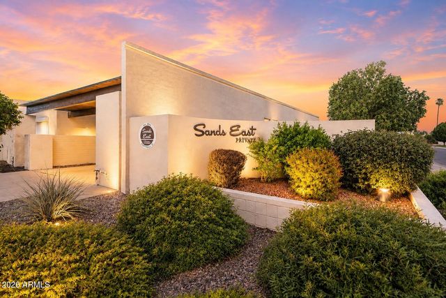 8633 E MONTEROSA Avenue, Scottsdale, AZ 85251
