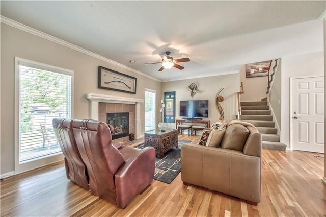 6424 W 100th Terrace, Overland Park, KS 66212