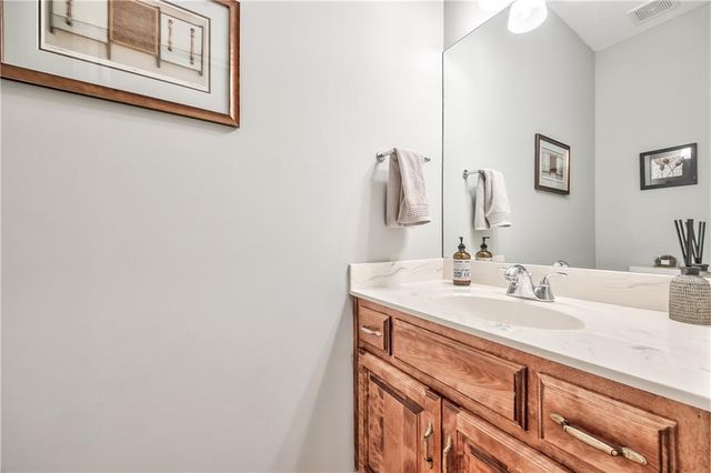6424 W 100th Terrace, Overland Park, KS 66212