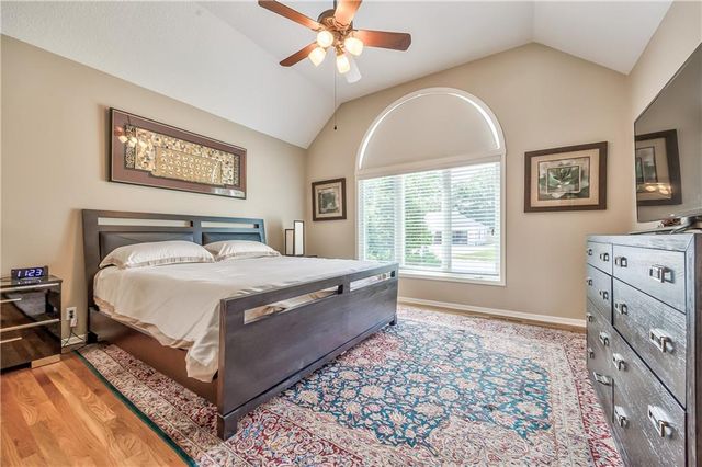 6424 W 100th Terrace, Overland Park, KS 66212