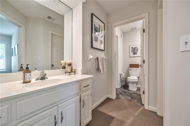 6424 W 100th Terrace, Overland Park, KS 66212
