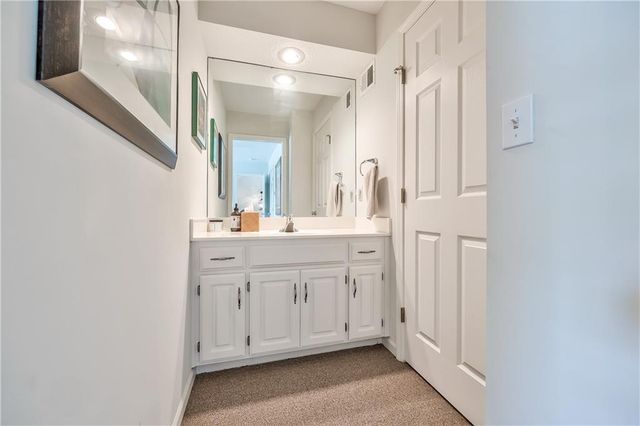 6424 W 100th Terrace, Overland Park, KS 66212