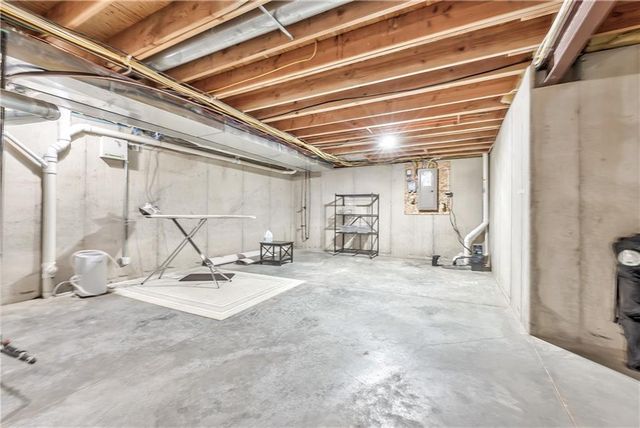 6424 W 100th Terrace, Overland Park, KS 66212