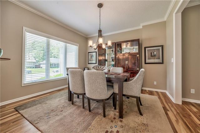 6424 W 100th Terrace, Overland Park, KS 66212