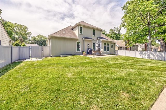 6424 W 100th Terrace, Overland Park, KS 66212