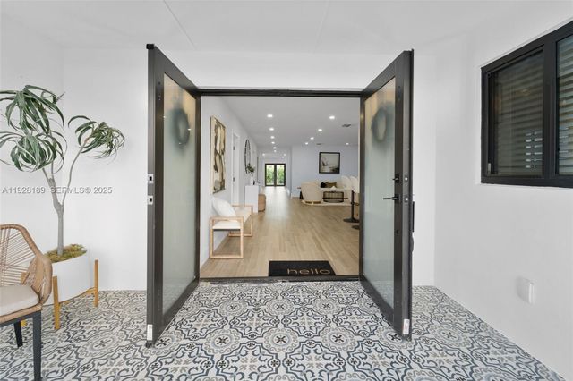 2735 SW 65th Ave, Miami, FL 33155