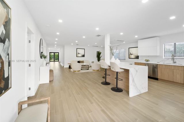 2735 SW 65th Ave, Miami, FL 33155