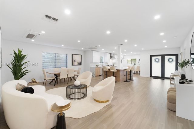 2735 SW 65th Ave, Miami, FL 33155