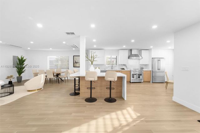 2735 SW 65th Ave, Miami, FL 33155