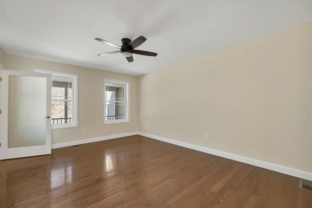 142 Worcester Road, Hollis, NH 03049