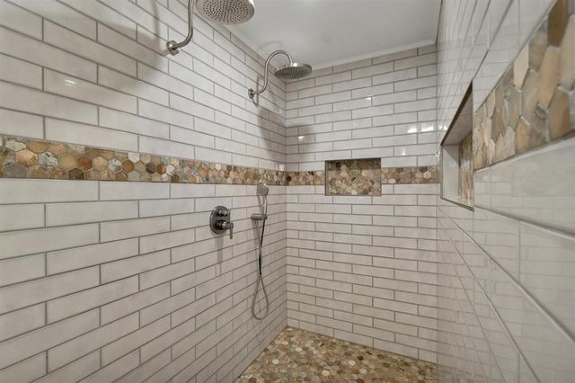 142 Worcester Road, Hollis, NH 03049