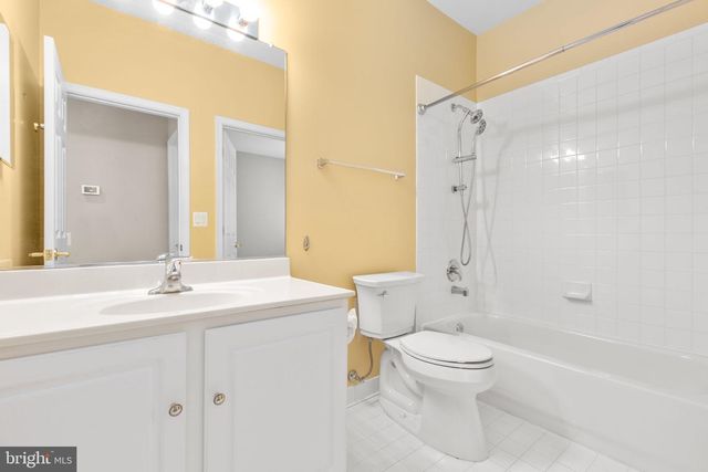 304 BRIDGEWATER CIR, Fredericksburg, VA 22406