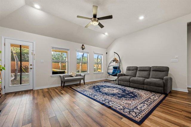 1316 Texas Ash LN, Georgetown, TX 78628