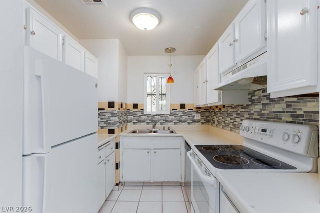 5031 SPENCER Street C, Las Vegas, NV 89119