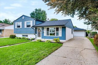 31215 Nelson Drive, Warren, MI 48088