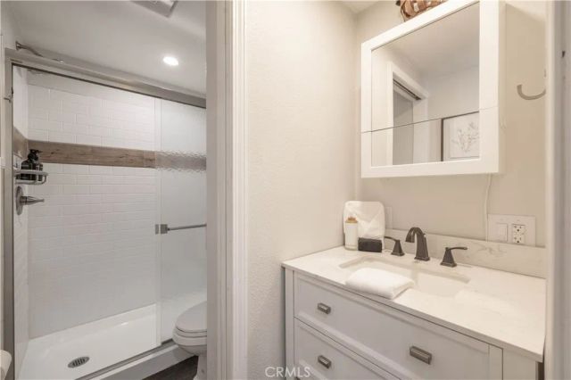 39470 North Shore, Fawnskin, CA 92333