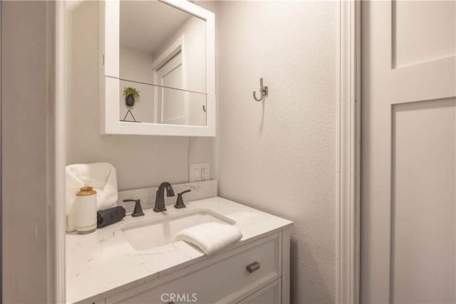 39470 North Shore, Fawnskin, CA 92333