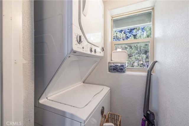 39470 North Shore, Fawnskin, CA 92333