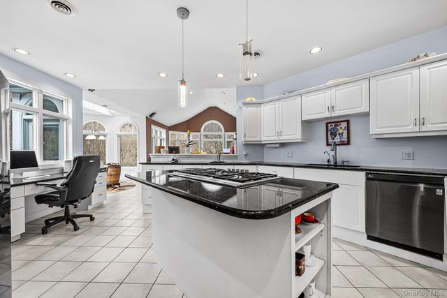 16 Katavolos Drive, Tomkins Cove, NY 10986