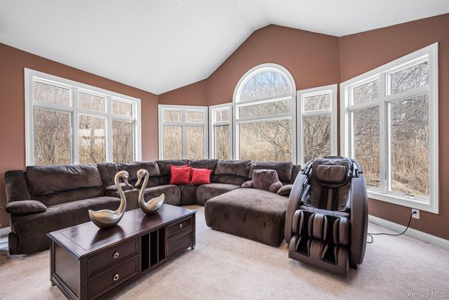 16 Katavolos Drive, Tomkins Cove, NY 10986