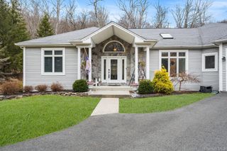 16 Katavolos Drive, Tomkins Cove, NY 10986